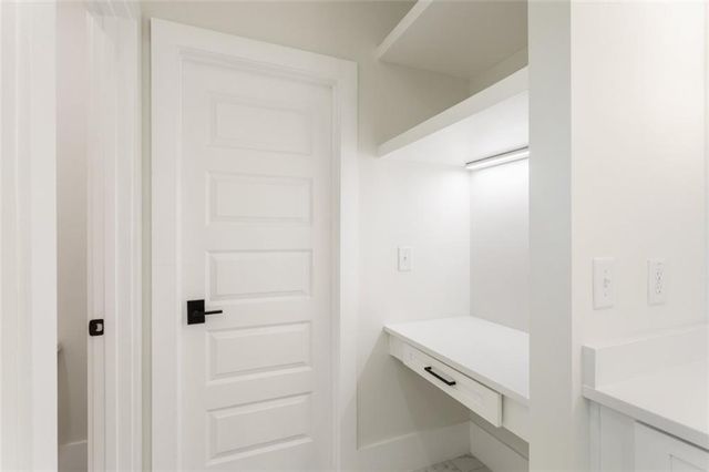 962 Mclinden Avenue SE, Smyrna, GA 30080