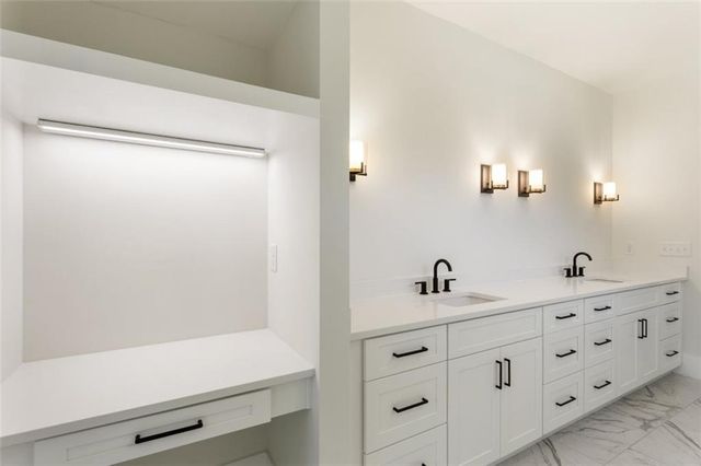 962 Mclinden Avenue SE, Smyrna, GA 30080