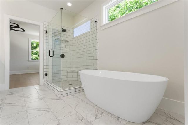 962 Mclinden Avenue SE, Smyrna, GA 30080