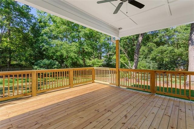 962 Mclinden Avenue SE, Smyrna, GA 30080