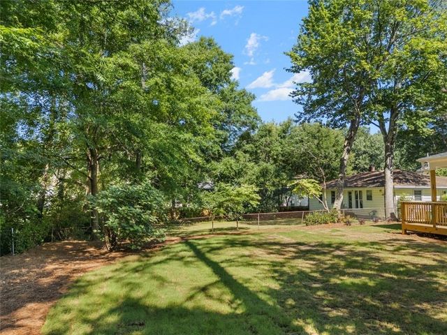 962 Mclinden Avenue SE, Smyrna, GA 30080