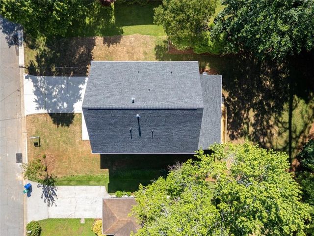 962 Mclinden Avenue SE, Smyrna, GA 30080