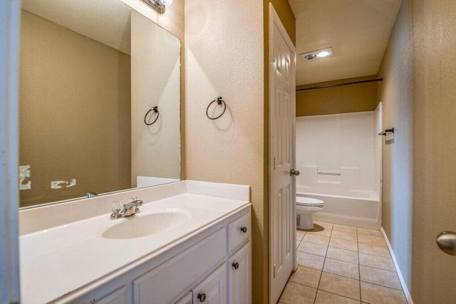 10405 Lynnhaven Place, Lubbock, TX 79423