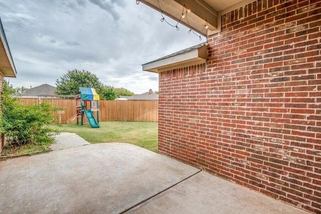 10405 Lynnhaven Place, Lubbock, TX 79423