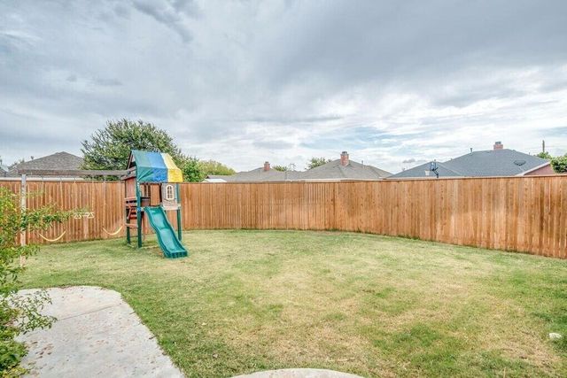 10405 Lynnhaven Place, Lubbock, TX 79423