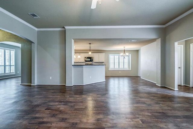 10405 Lynnhaven Place, Lubbock, TX 79423