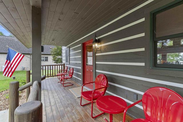 N8234 OAK LANE, Crivitz, WI 54114