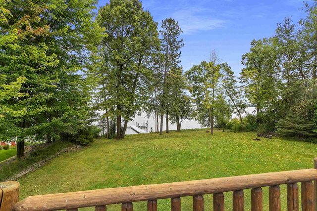 N8234 OAK LANE, Crivitz, WI 54114
