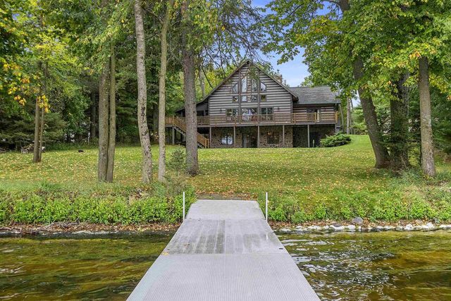 N8234 OAK LANE, Crivitz, WI 54114