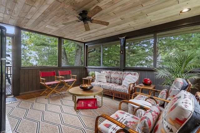 N8234 OAK LANE, Crivitz, WI 54114