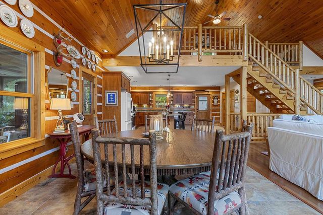 N8234 OAK LANE, Crivitz, WI 54114