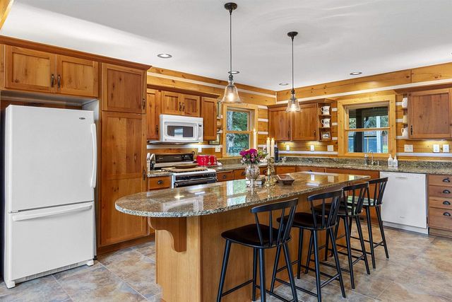 N8234 OAK LANE, Crivitz, WI 54114