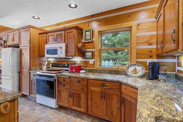 N8234 OAK LANE, Crivitz, WI 54114