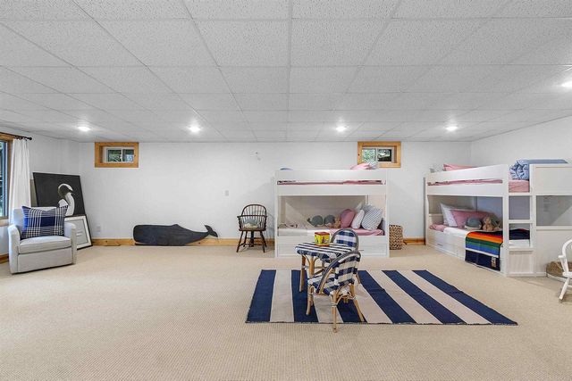 N8234 OAK LANE, Crivitz, WI 54114