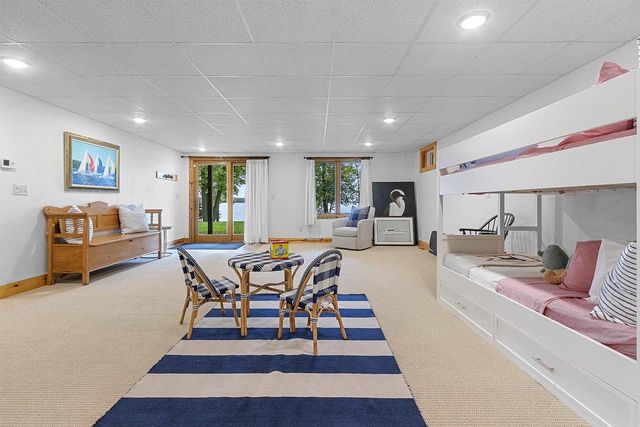 N8234 OAK LANE, Crivitz, WI 54114