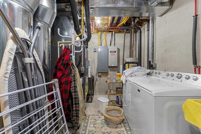 N8234 OAK LANE, Crivitz, WI 54114