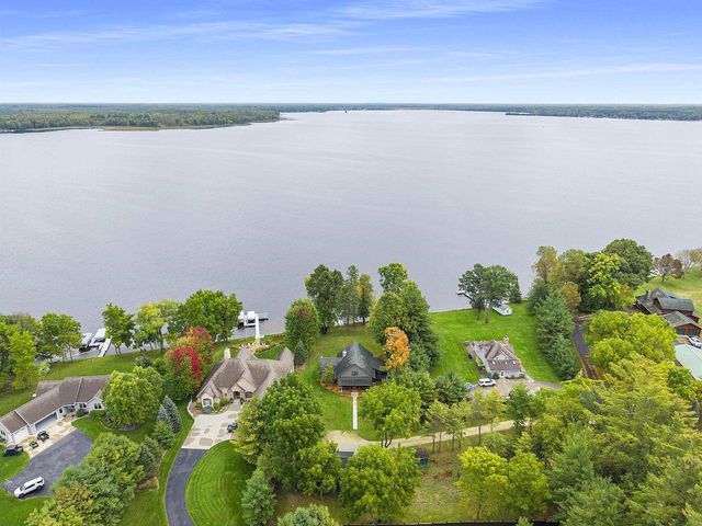 N8234 OAK LANE, Crivitz, WI 54114