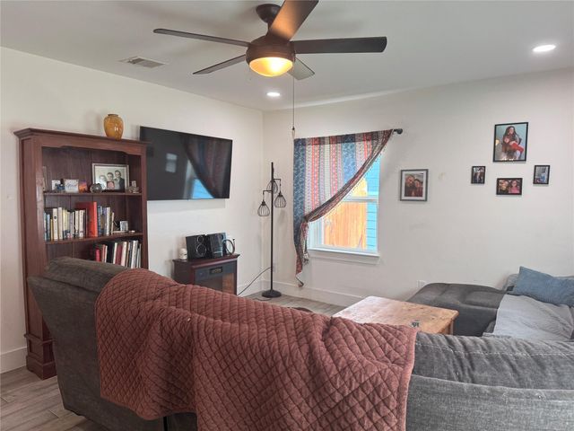 3319 Suiter Way, Pasadena, TX 77503