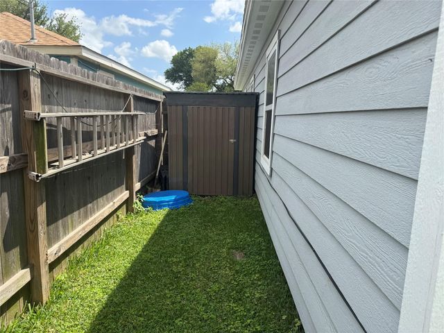 3319 Suiter Way, Pasadena, TX 77503