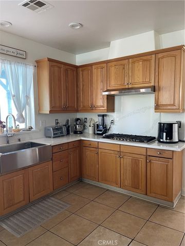 43407 Hampton, Lancaster, CA 93536