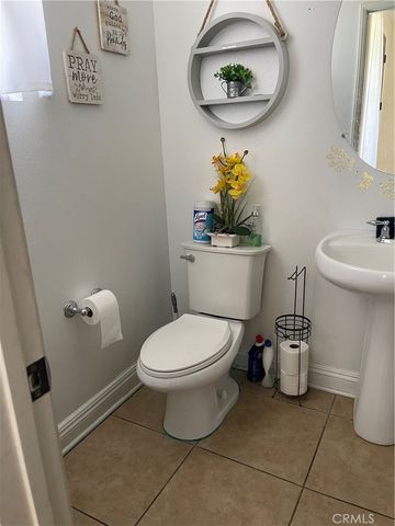 43407 Hampton, Lancaster, CA 93536