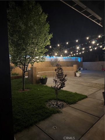 43407 Hampton, Lancaster, CA 93536