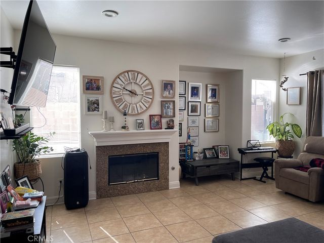 43407 Hampton, Lancaster, CA 93536