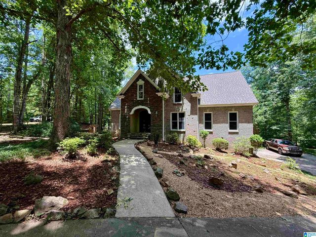 300 TWELVE OAKS CIRCLE, Chelsea, AL 35043