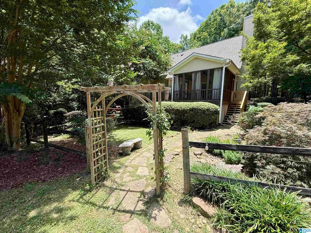 300 TWELVE OAKS CIRCLE, Chelsea, AL 35043