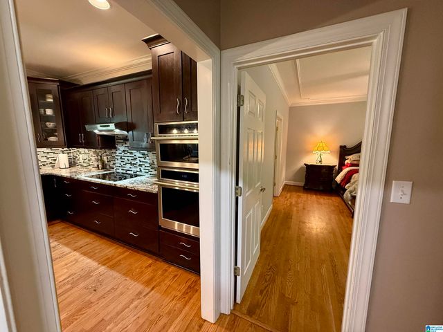 300 TWELVE OAKS CIRCLE, Chelsea, AL 35043