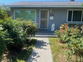 20550 Sherman Way, Winnetka, CA 91306