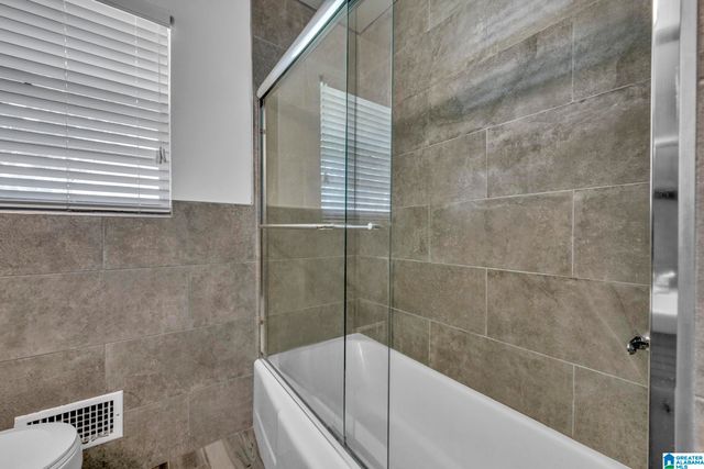 104 6TH STREET, Pleasant Grove, AL 35127