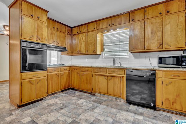 104 6TH STREET, Pleasant Grove, AL 35127