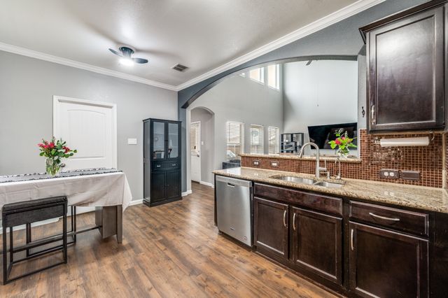 8912 Sundance Trail, Cross Roads, TX 76227