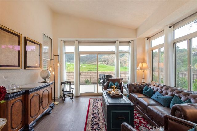 37865 Bear View Circle, Murrieta, CA 92562