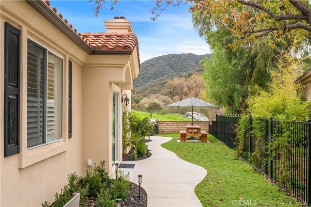 37865 Bear View Circle, Murrieta, CA 92562