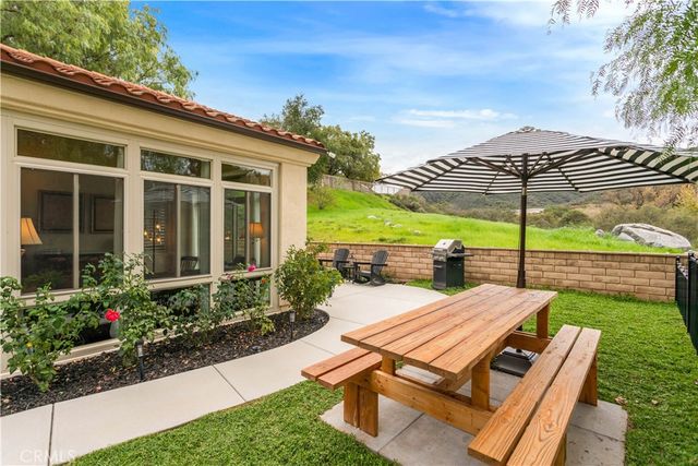 37865 Bear View Circle, Murrieta, CA 92562