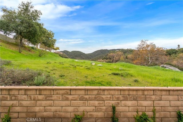 37865 Bear View Circle, Murrieta, CA 92562