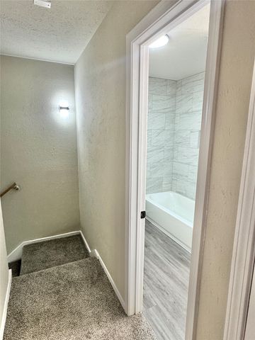 3913 Wrenwood Drive, Fort Worth, TX 76137