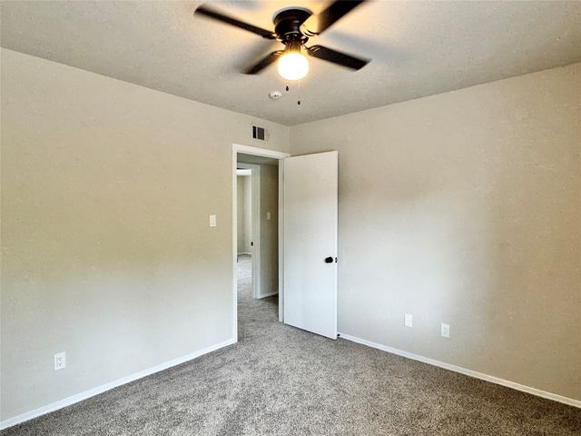 3913 Wrenwood Drive, Fort Worth, TX 76137