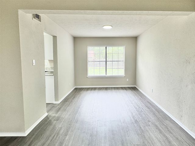 3913 Wrenwood Drive, Fort Worth, TX 76137
