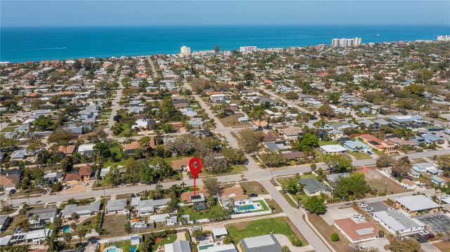 809 NOKOMIS AVENUE S, Venice, FL 34285