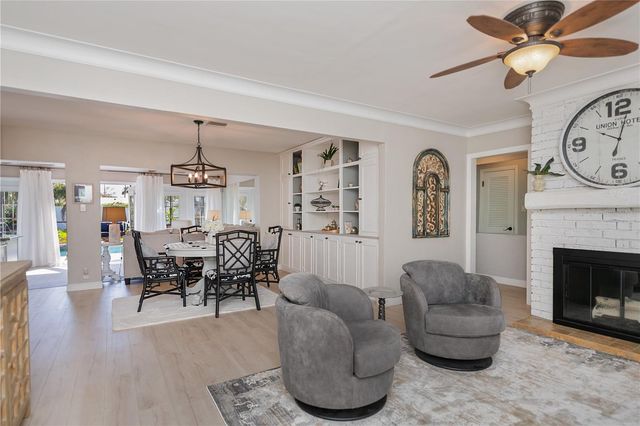 809 NOKOMIS AVENUE S, Venice, FL 34285