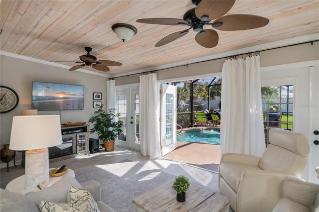 809 NOKOMIS AVENUE S, Venice, FL 34285