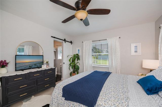 809 NOKOMIS AVENUE S, Venice, FL 34285