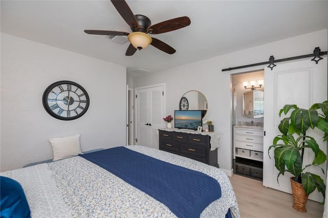 809 NOKOMIS AVENUE S, Venice, FL 34285