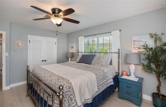 809 NOKOMIS AVENUE S, Venice, FL 34285