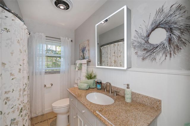 809 NOKOMIS AVENUE S, Venice, FL 34285