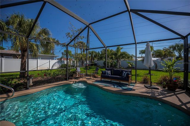 809 NOKOMIS AVENUE S, Venice, FL 34285
