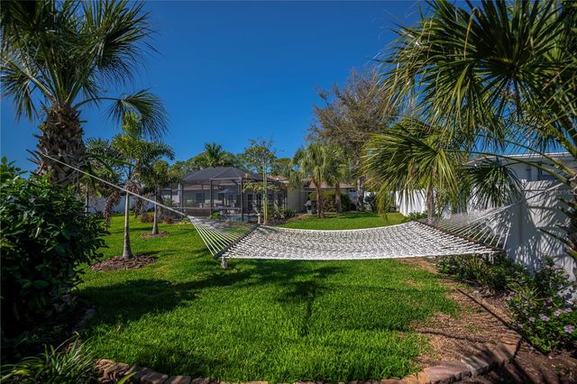 809 NOKOMIS AVENUE S, Venice, FL 34285